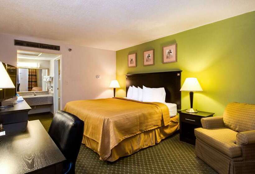 فندق Quality Inn & Suites Moline  Quad Cities