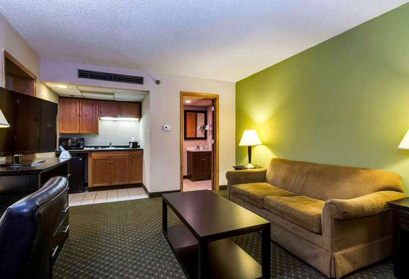 فندق Quality Inn & Suites Moline  Quad Cities