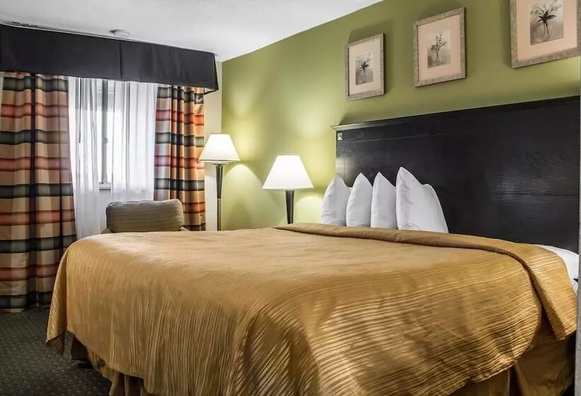 Отель Quality Inn & Suites Moline Quad Cities