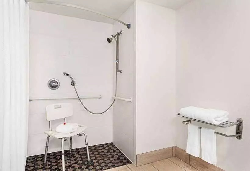 호텔 Ramada By Wyndham San Antonio Near Seaworld   Lackland Afb