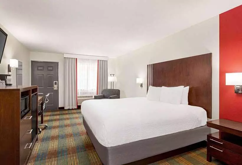 호텔 Ramada By Wyndham San Antonio Near Seaworld   Lackland Afb