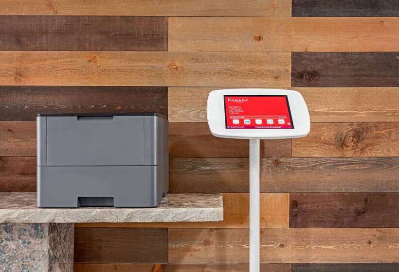 Hotel Ramada By Wyndham San Antonio Near Seaworld Lackland Afb