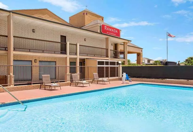 호텔 Ramada By Wyndham San Antonio Near Seaworld   Lackland Afb