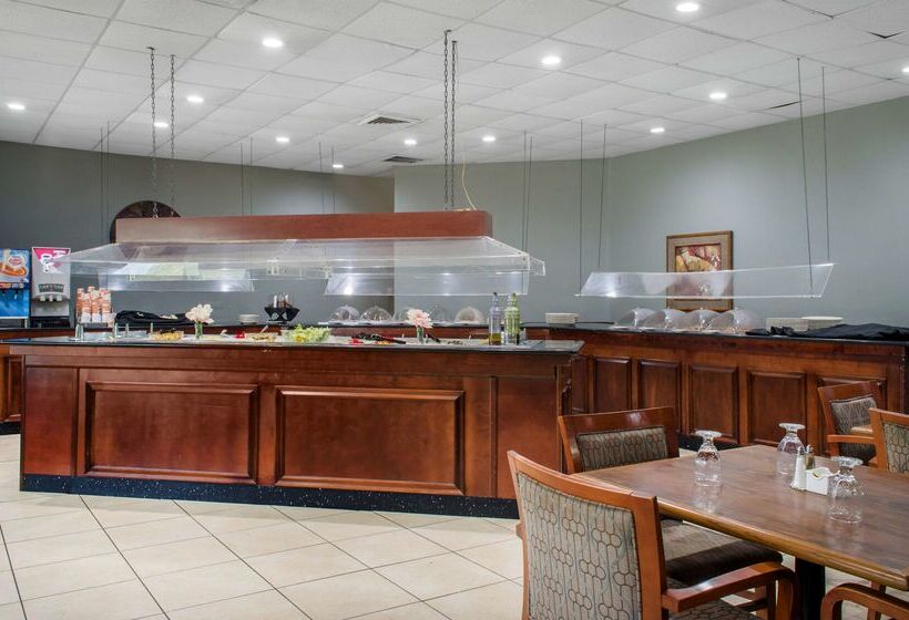 בית מלון כפרי Ramada By Wyndham Shreveport Airport