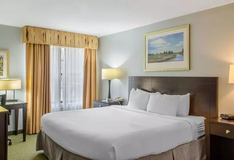 호텔 Ramada By Wyndham Shreveport Airport