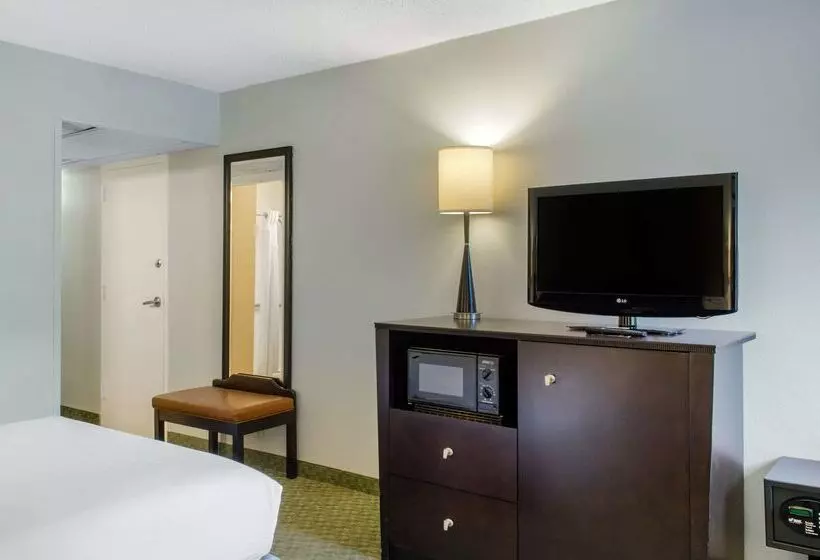 호텔 Ramada By Wyndham Shreveport Airport
