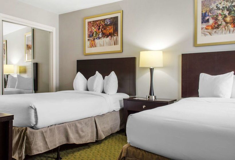 בית מלון כפרי Ramada By Wyndham Shreveport Airport