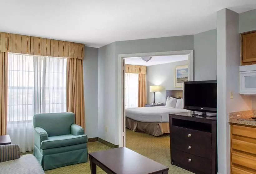 호텔 Ramada By Wyndham Shreveport Airport