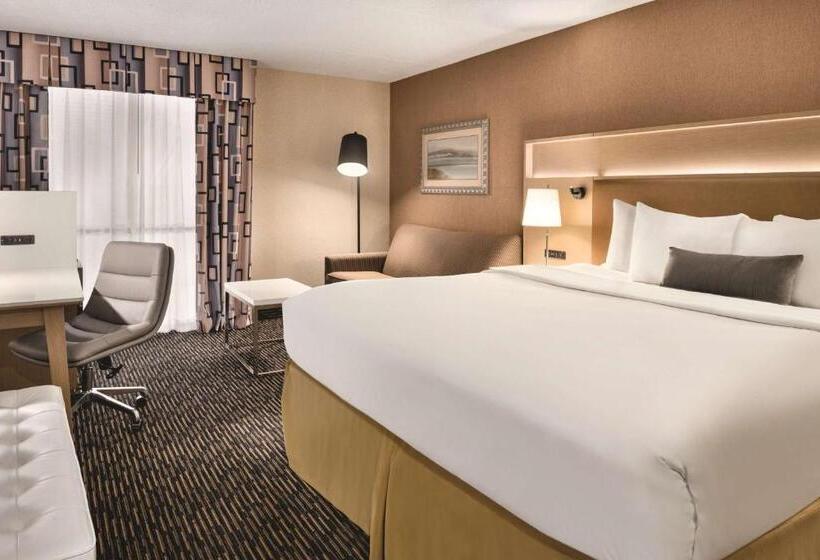 فندق Wyndham Garden Conference Center Champaign/urbana