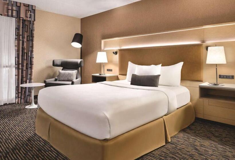 فندق Wyndham Garden Conference Center Champaign/urbana