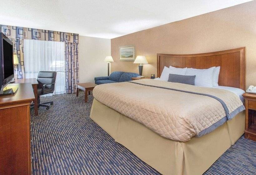 فندق Wyndham Garden Conference Center Champaign/urbana