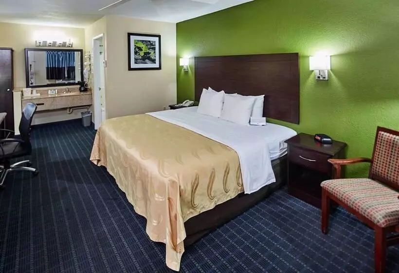 Мотель Quality Inn Parker