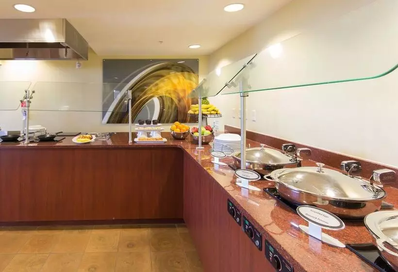 Lomakeskus Courtyard By Marriott Jacksonville Beach Oceanfront