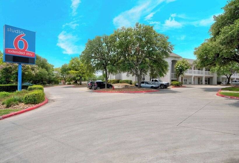 Studio 6san Antonio, Tx  Six Flags