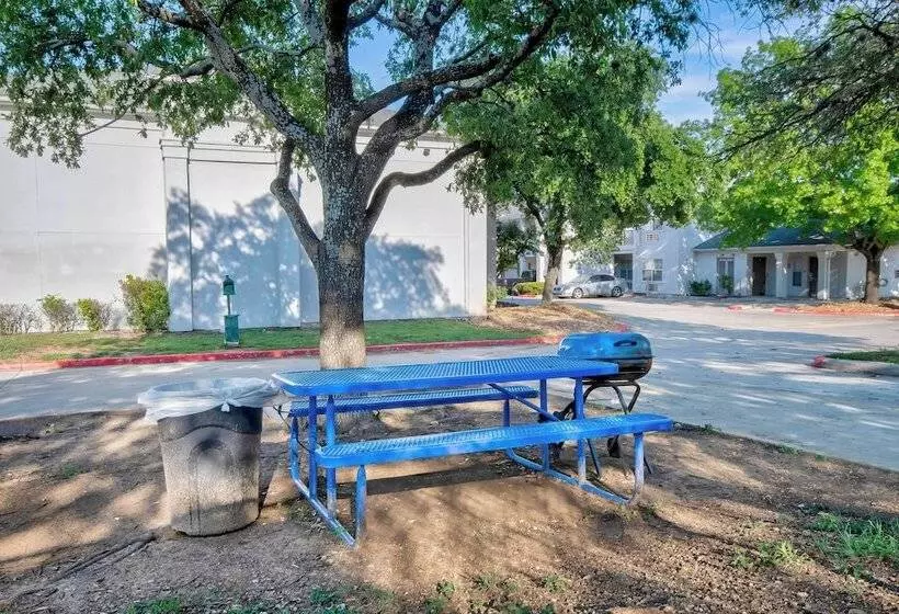 Studio 6san Antonio, Tx  Six Flags