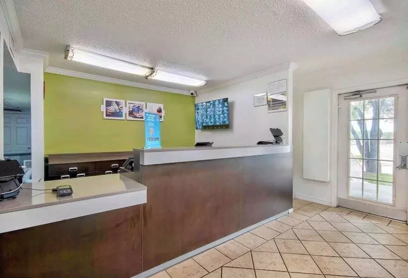 Studio 6san Antonio, Tx  Six Flags