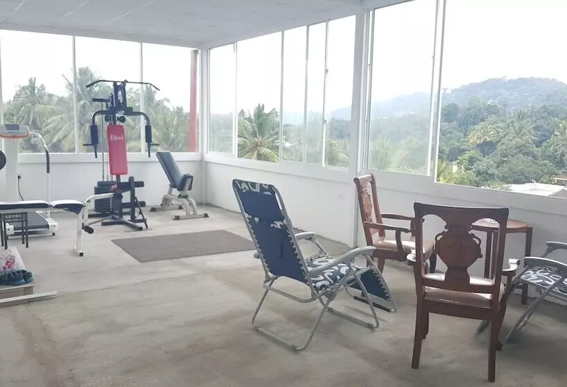 تختخواب و صبحانه Resident View Homestay