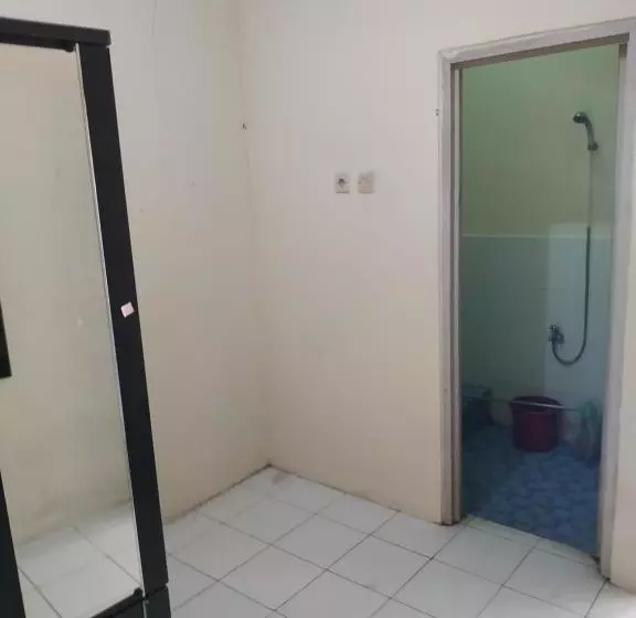 هتل Oyo 1875 Merah Putih Syariah