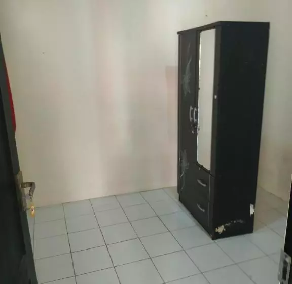 هتل Oyo 1875 Merah Putih Syariah