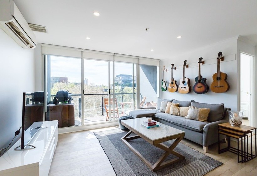 Yuki, 1bdr Melbourne Apartment