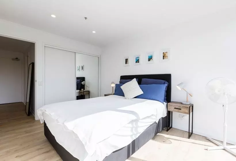 Yuki, 1bdr Melbourne Apartment