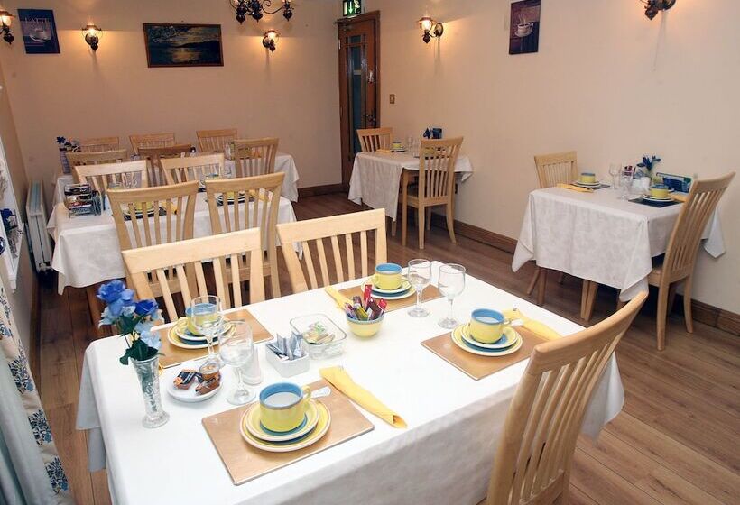 تختخواب و صبحانه Teach Na Coiribe