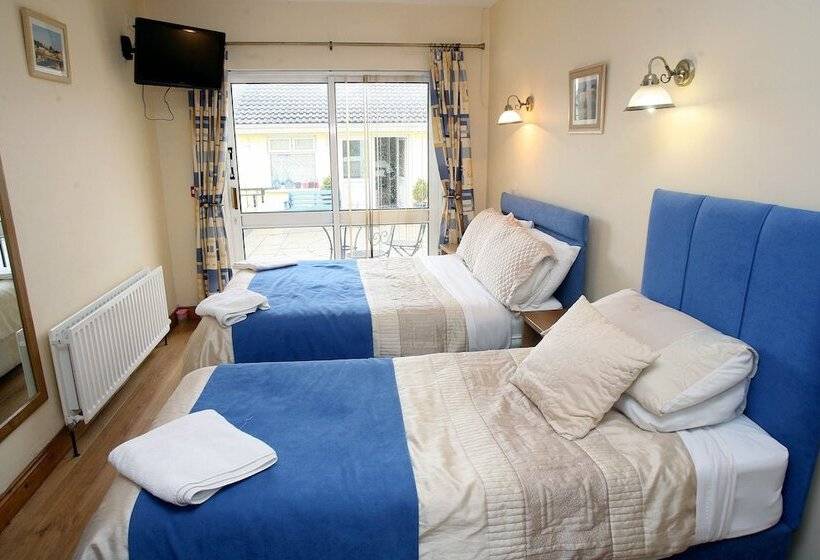 تختخواب و صبحانه Teach Na Coiribe