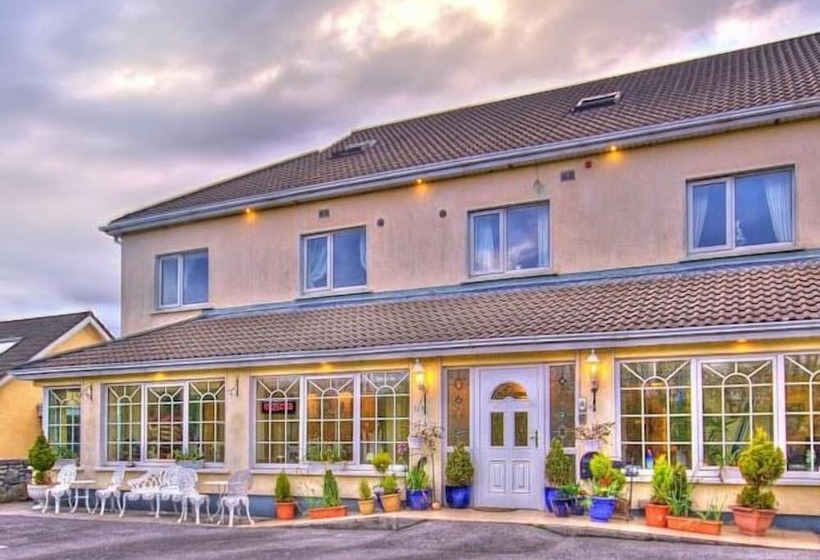 تختخواب و صبحانه Teach Na Coiribe