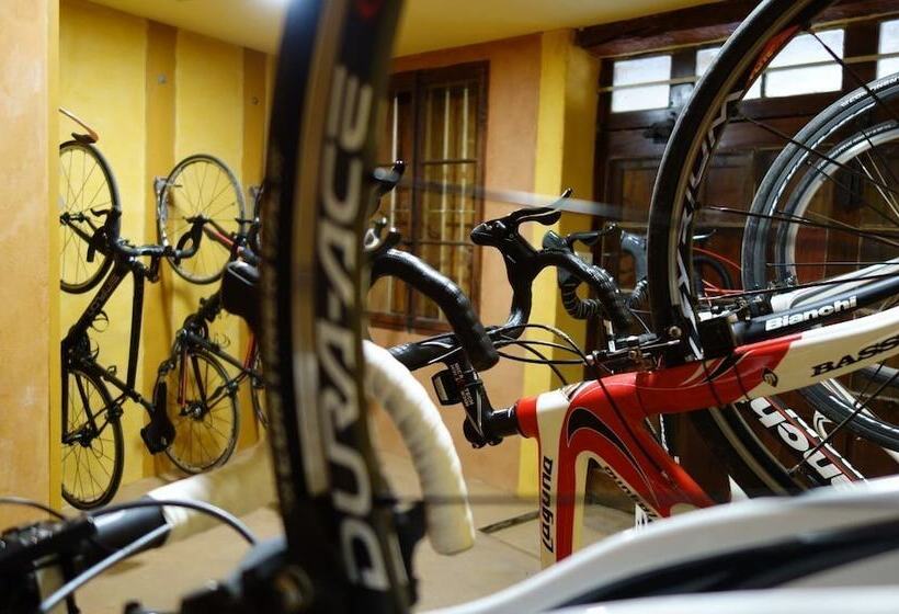 酒店 Les Arcades Le Lion D'or