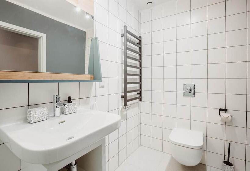 هتل Mosquito Silesia Apartments