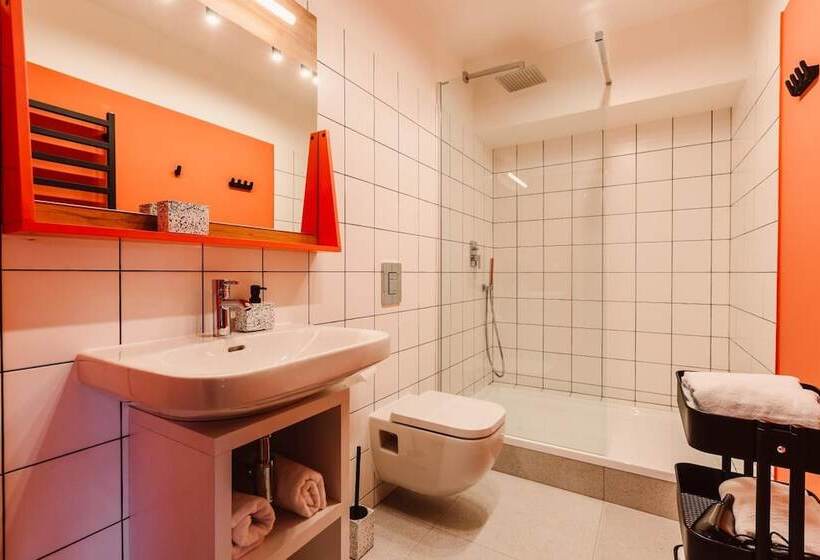 هتل Mosquito Silesia Apartments