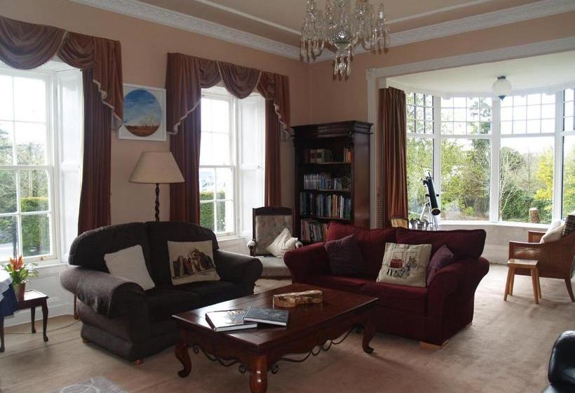 פנסיון Castlemorris House