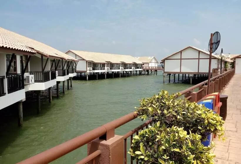 Hotelli Water Chalet Port Dickson  Private