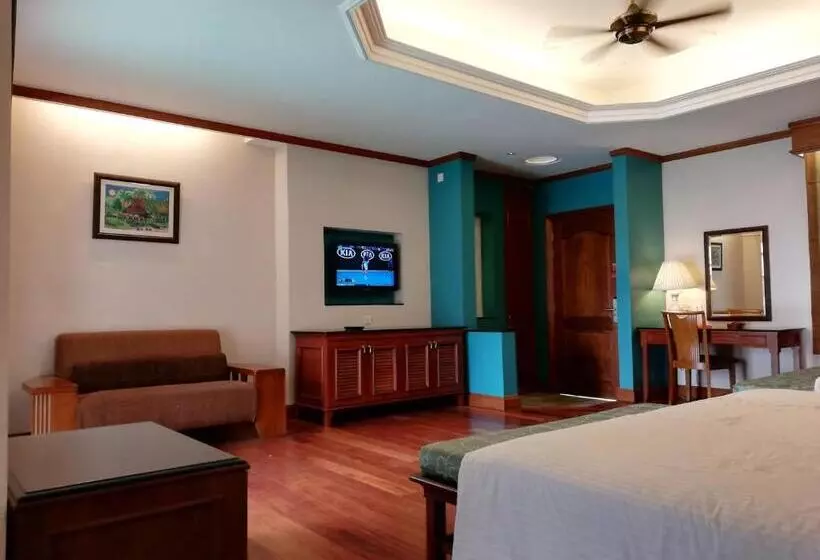 Hotelli Water Chalet Port Dickson  Private