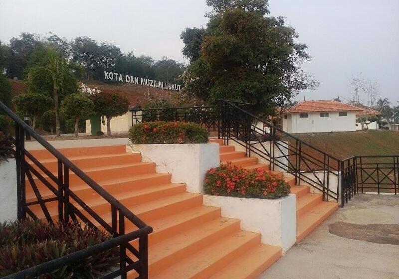 هتل Wonderland Private Chalet Port Dickson