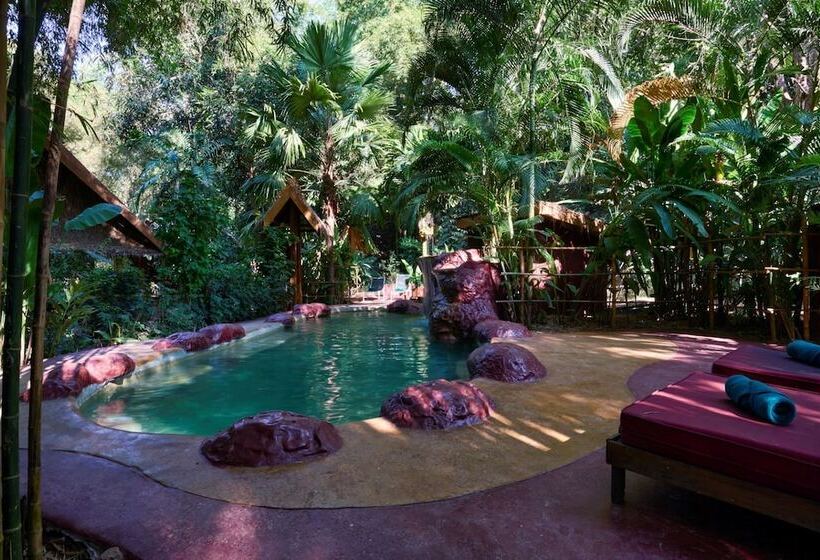 هتل روستایی The Namkhan, A Small Luxury Hotel Of The World