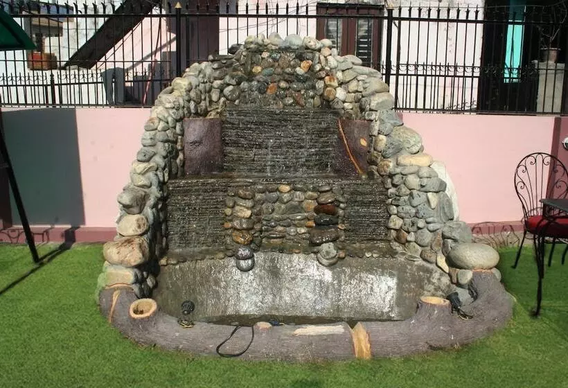 پانسیون Sitapaila Home Stay And Apartment