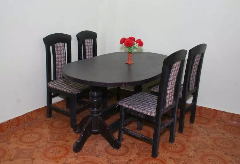 پانسیون Sitapaila Home Stay And Apartment