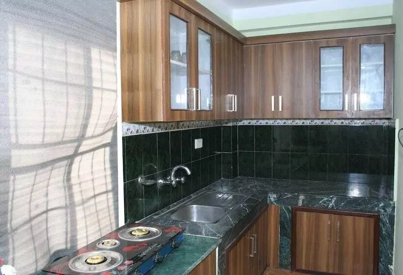 پانسیون Sitapaila Home Stay And Apartment