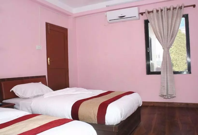 پانسیون Sitapaila Home Stay And Apartment