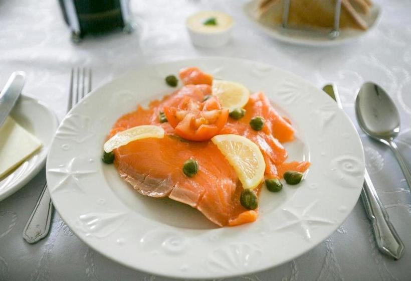 ベッドアンドブレックファースト Moloney House