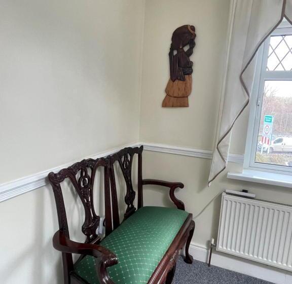 Пансион Goldendawn Guest House