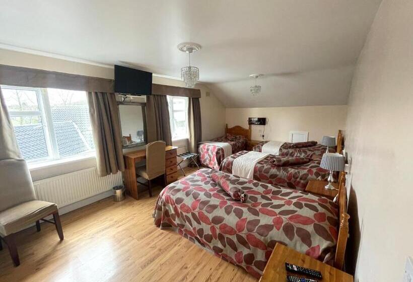 Пансион Goldendawn Guest House