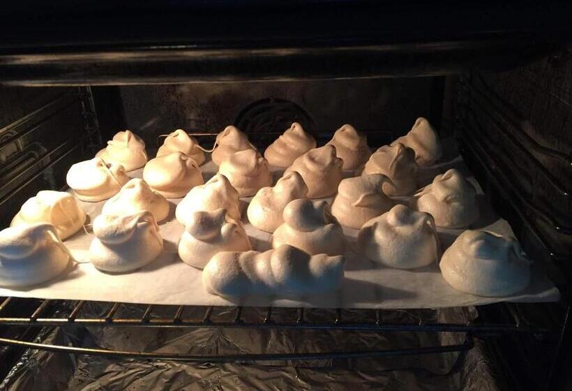 ペンション La Pierre D Eau