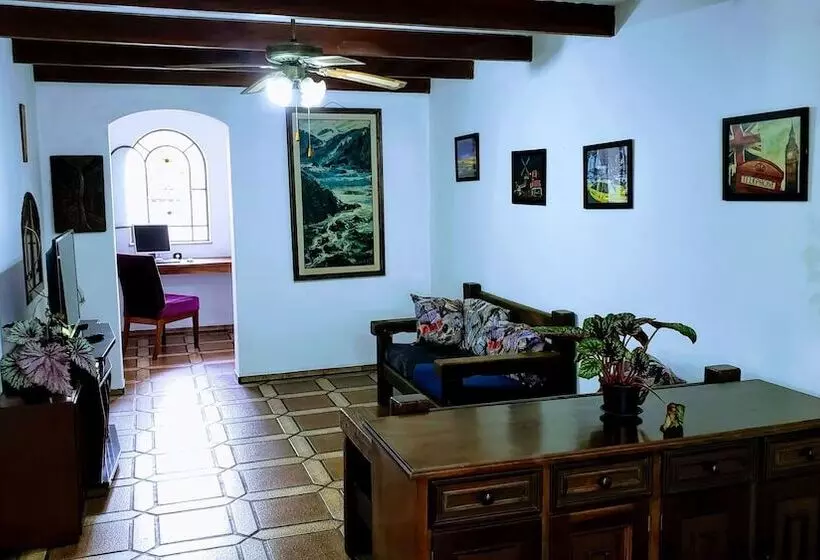 Deck Hostel Congonhas