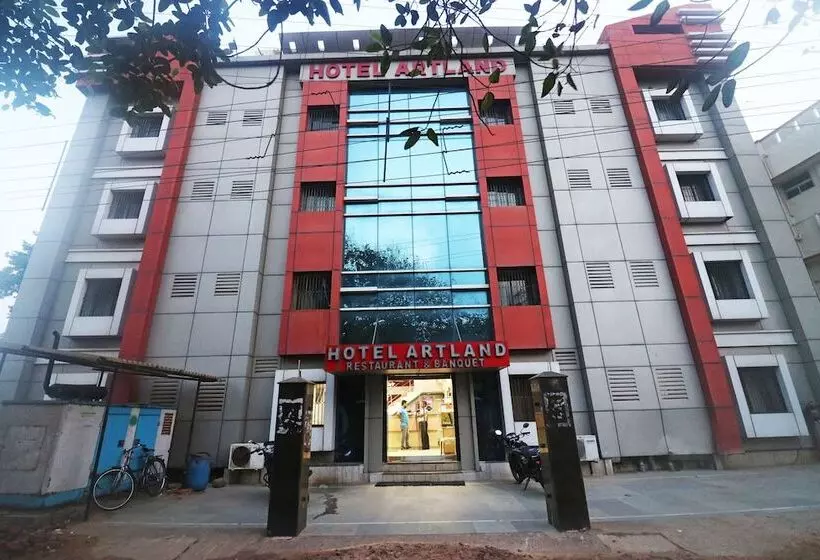 ホテル Artland By Oyo Rooms