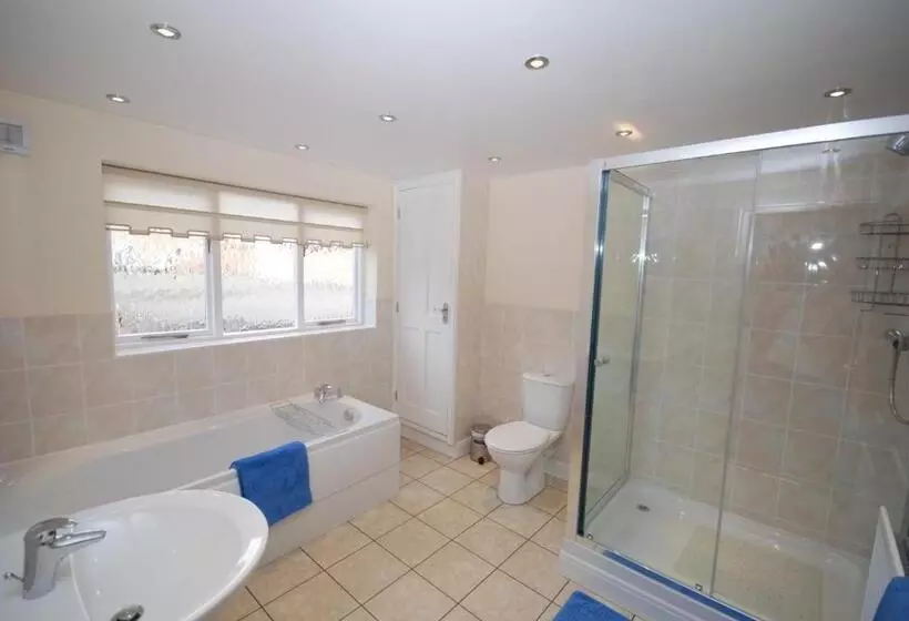 Saltburn Holidays Bluebell Cottage