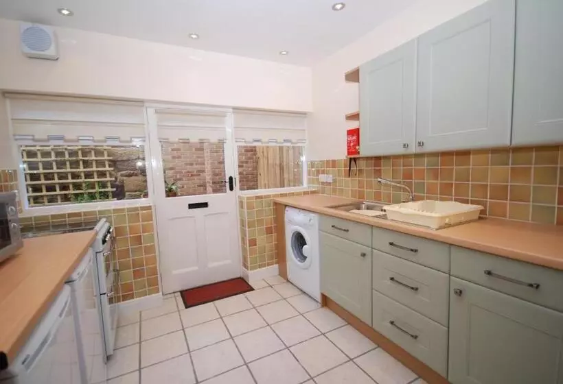 Saltburn Holidays Bluebell Cottage