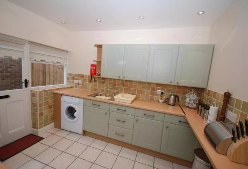 Saltburn Holidays Bluebell Cottage