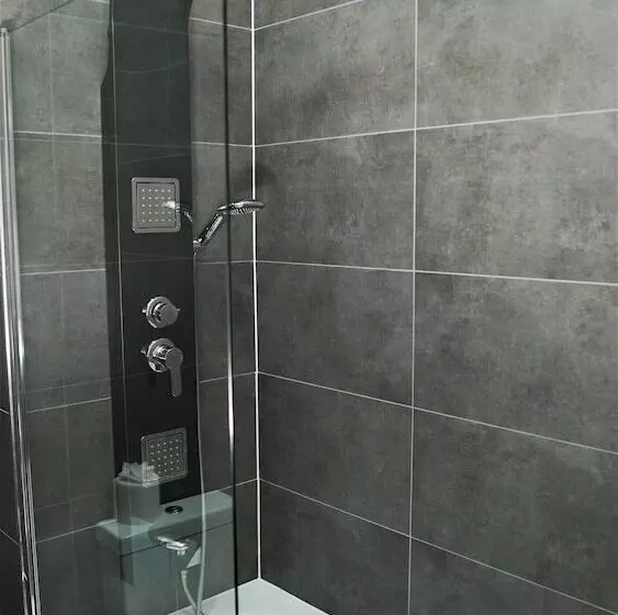 Sapphire House Apartments